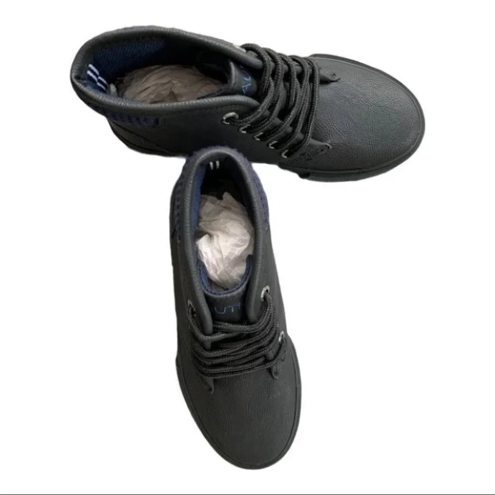 NWOT Nautica breakwater youth black tumbled boot 12